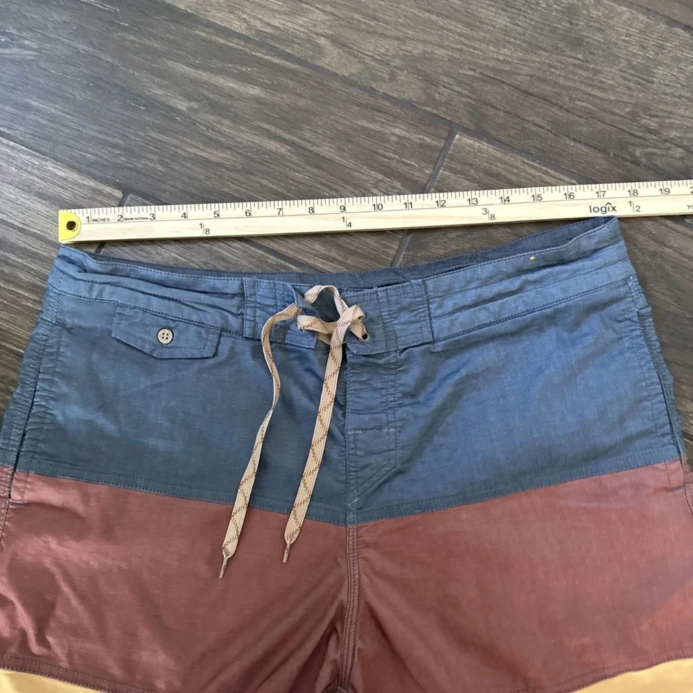 Howler Brothers Buchannon Boardshorts Men 34 Blue Red Yellow Swim Surf